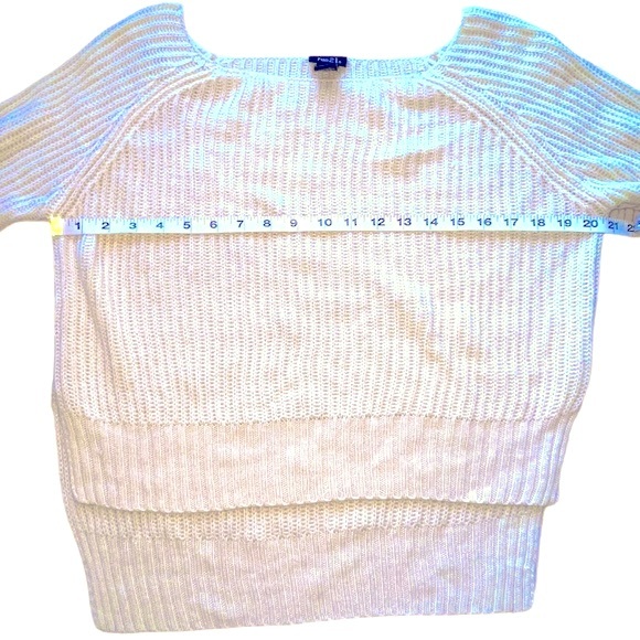 RUE 21 | KNITTED LONG SLEEVE HI-LO TOP - Picture 8 of 10